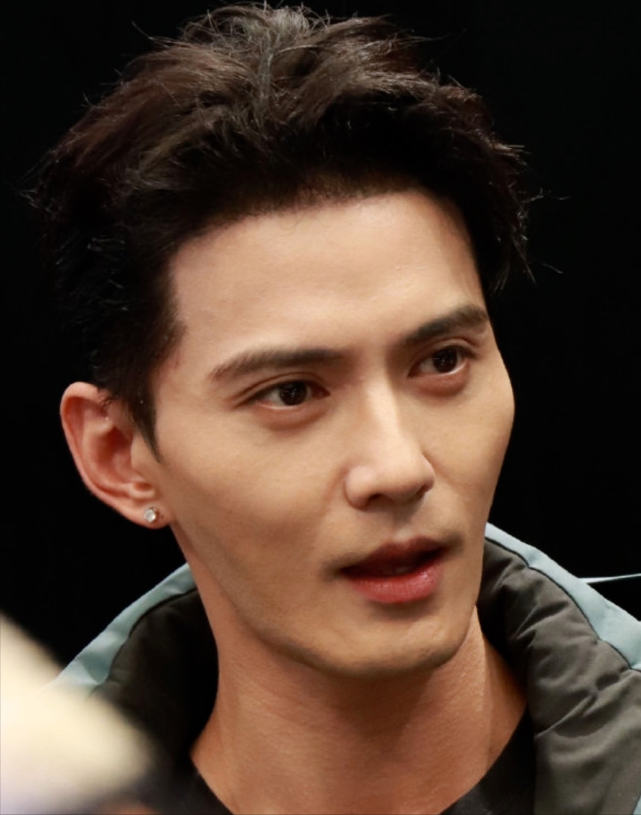 眼袋不断加重的明星们吴昕生图不能看赵丽颖成了肿眼泡