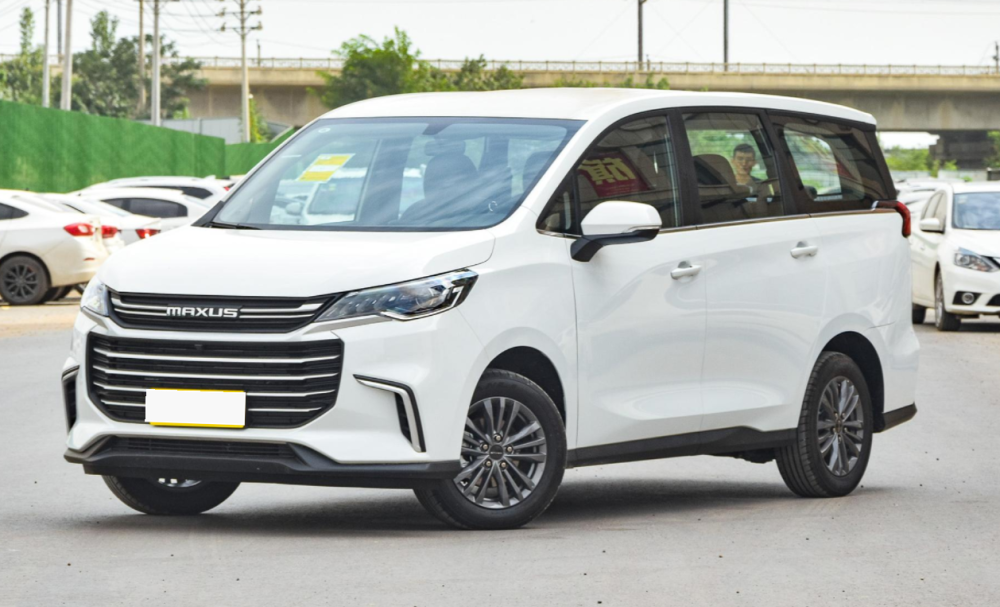 上汽7座商务车:内饰大气,车长4825mm,好开省油,8.68万起