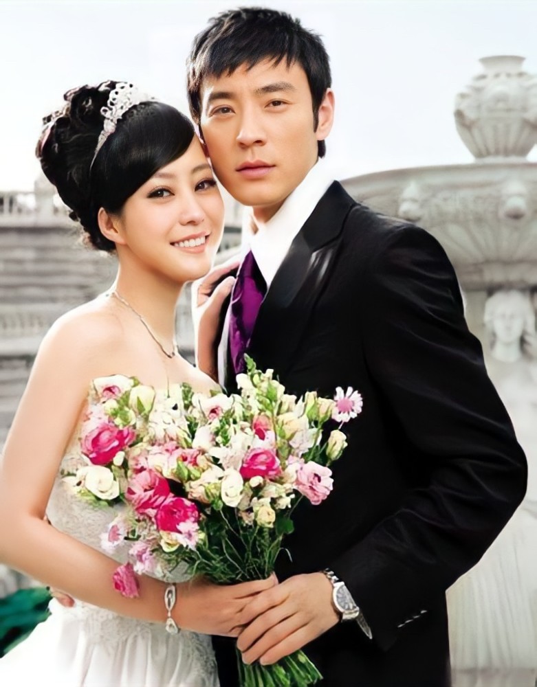 李光洁:和郝蕾离婚不后悔,二婚娶90后娇妻,我没给河南人丢脸_腾讯新闻