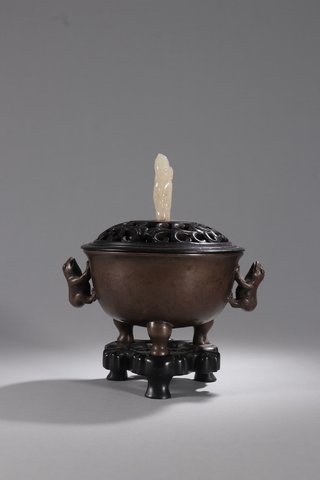 清代泽炜珍玩款老铜胎金蟾钮香薰炉