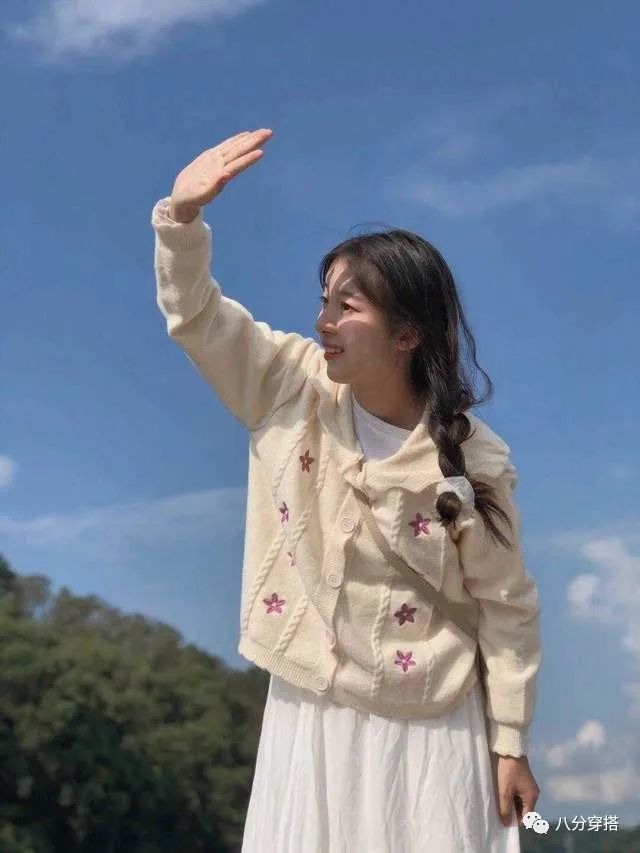 春天多穿這些針織開衫，保暖舒適又減齡，甜美溫柔又百搭珍貴的禮物作文400字四年級