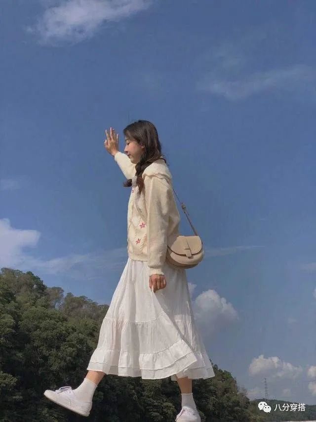 春天多穿這些針織開衫，保暖舒適又減齡，甜美溫柔又百搭珍貴的禮物作文400字四年級