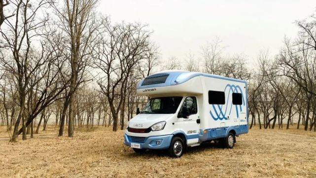 璀璨的平凡之星朗宸倾情之作c60自行式房车