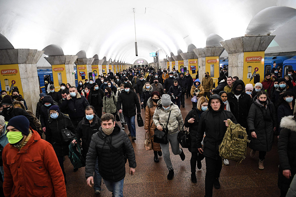 乌克兰“听到爆炸”俄罗斯“无意占领”一减一英语怎么说