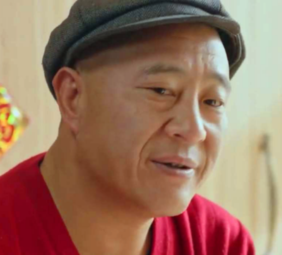 顺子虽然没有太多的戏份,但是他和赵四有着同样的风格,搞笑幽默.