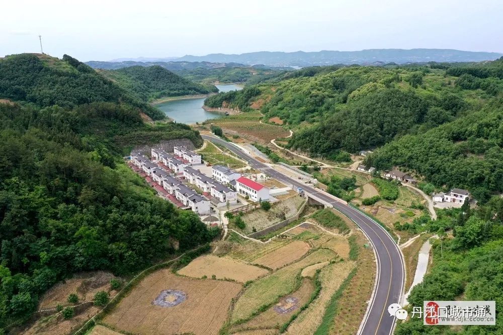 請給美麗鄉村之丹江口市牛河林區蓮花寺村投票支持