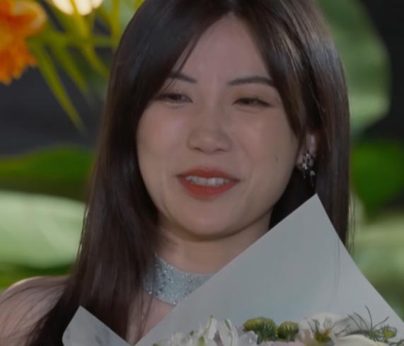 王能能罗拉正式官宣直播间公开撒狗粮两人疑似已同居