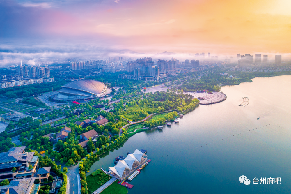 台州临海市打造古城文化旅游区靖江商圈佩弦湖洛河商务区
