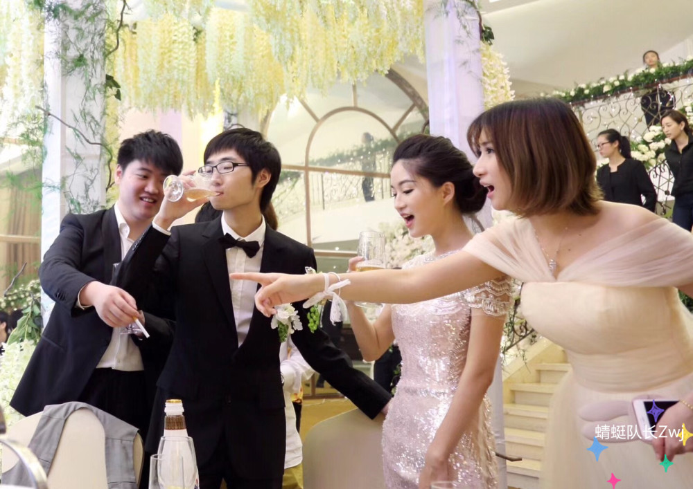 dota2zhou神讲述心酸往事当年为了不让ssq吃苦我把钱全给她了