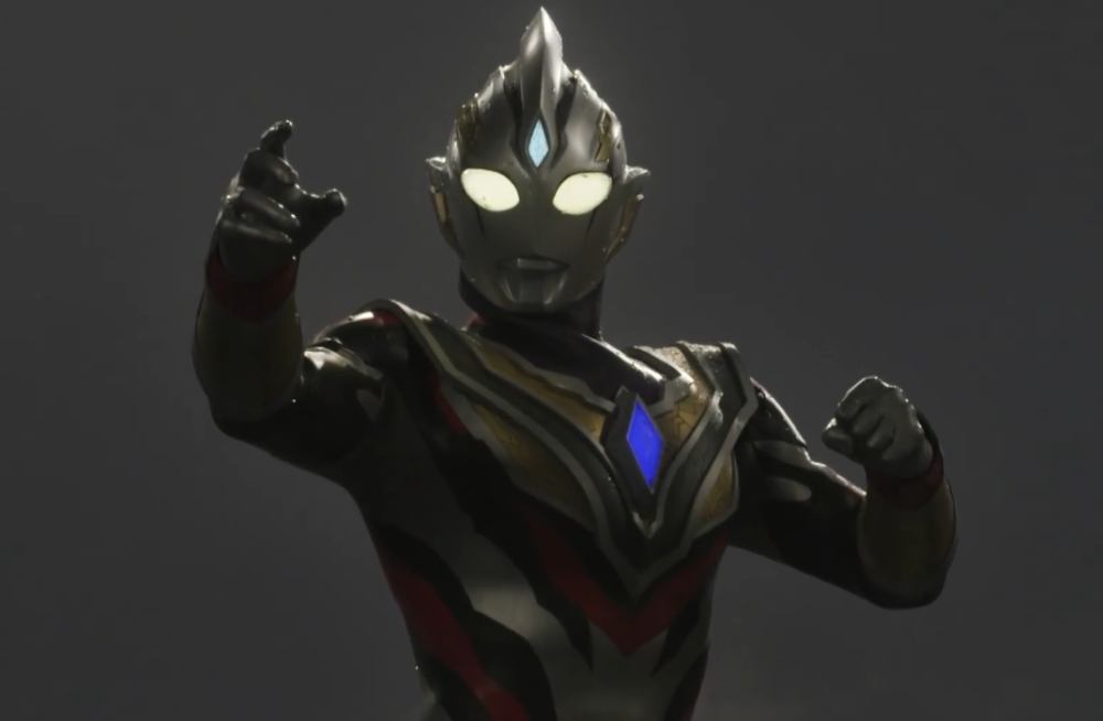 真特利迦奥特曼官方街机卡面相略凶的光之巨人数值比肩究极奥