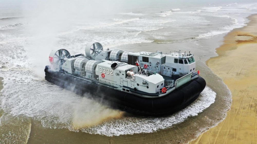 137小时运输1400吨物资！中国海军在汤加的表现，不输敖德萨登陆完成的英文