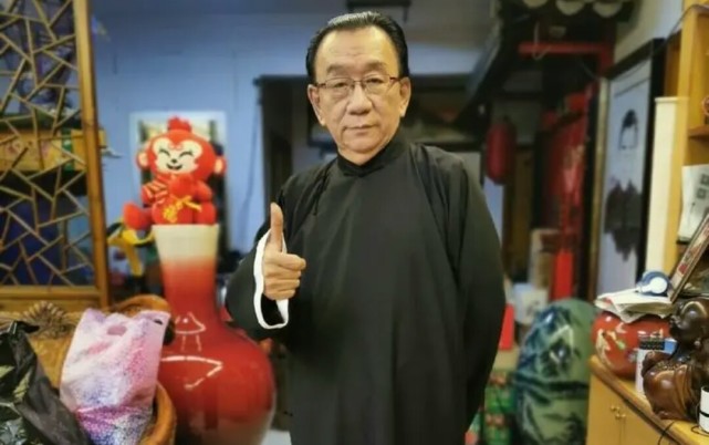 一代大师侯耀华