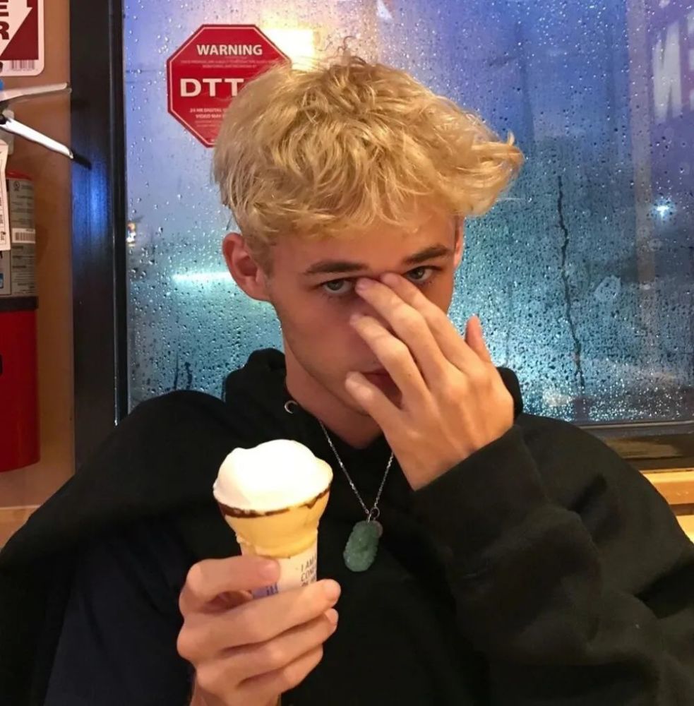 超级喜欢的欧美头像