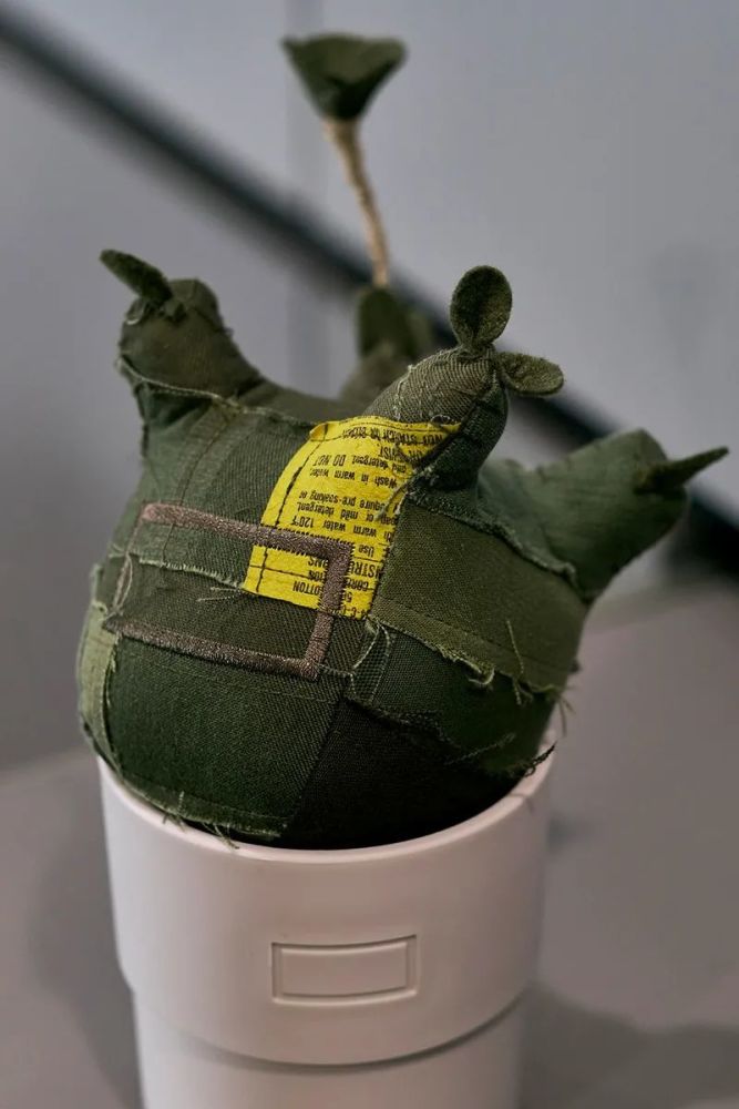 pachypatchy以象牙宮的英文pachypodium gracilius 为灵感象征着极为