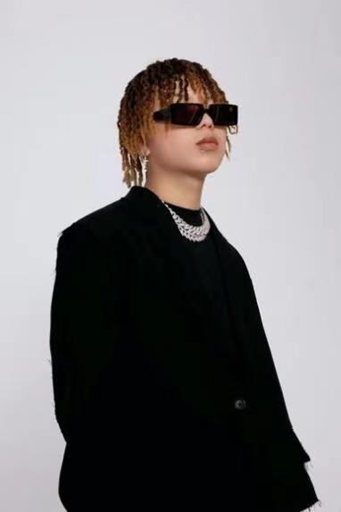 k.a咔咔首张个人专辑正式上线 多为圈中好友强力助阵_腾讯新闻