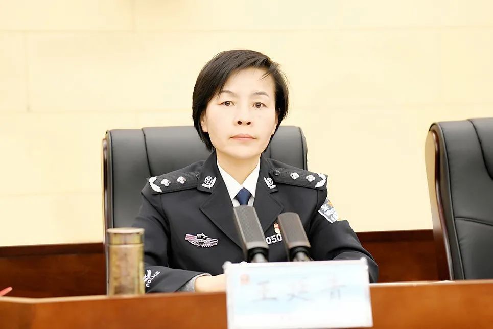 会议主题鲜明,内容丰富,对先进单位先进个人进行了表彰,印发了高质量