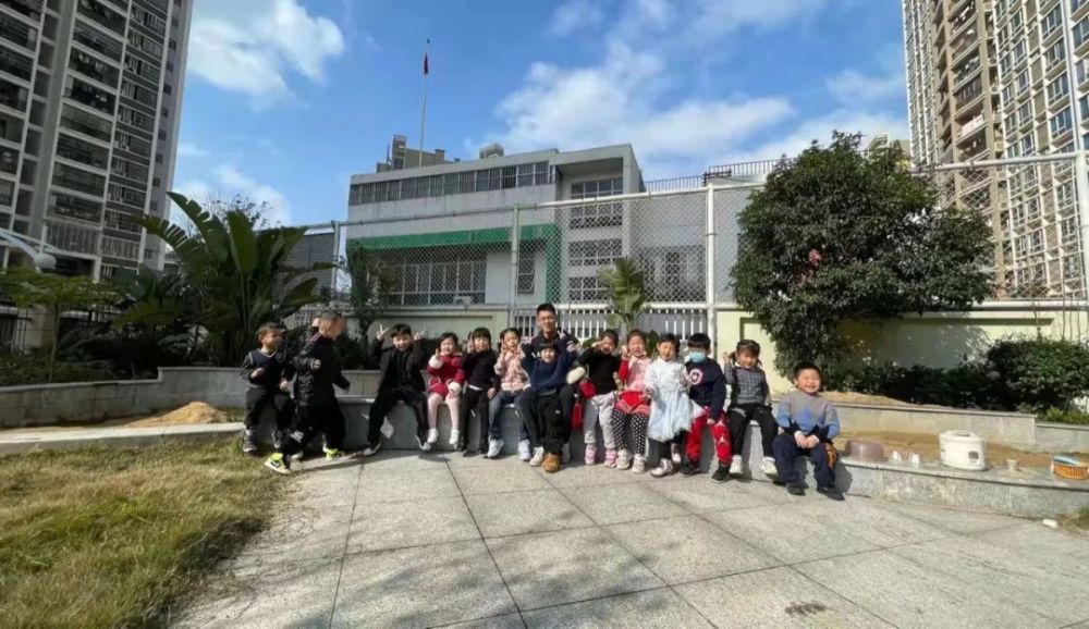 凤景湾幼儿园重新开园迎接首批幼儿,离不开这些人的助力……_腾讯新闻
