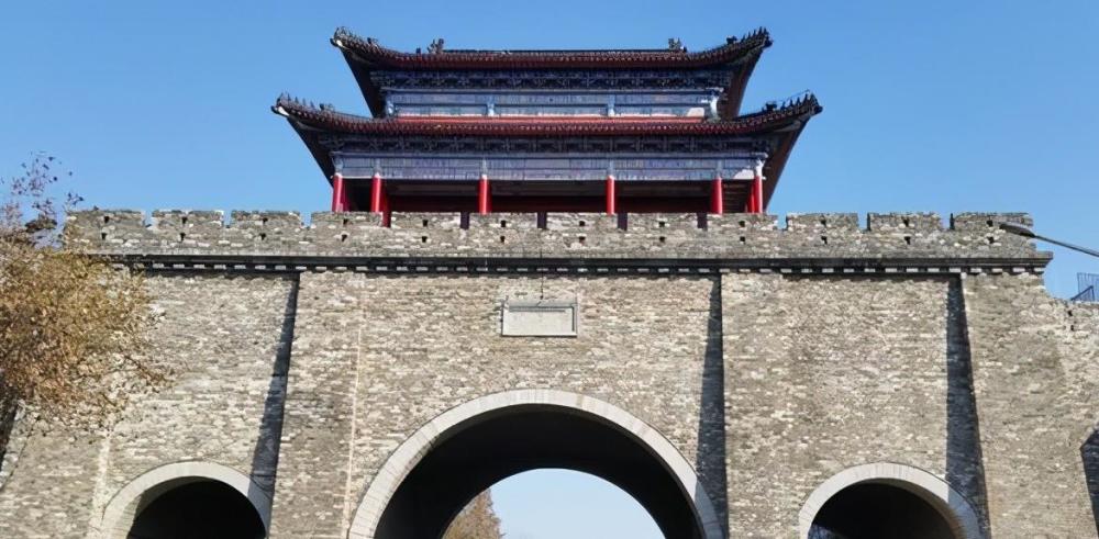 朱棣为何要迁都北京，不仅是为了天子守国门，影响深远自古至今600898三联商社