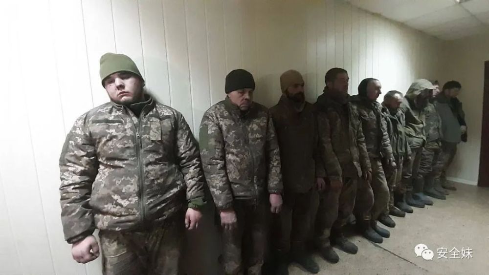 战争前线礼包|俄乌战争≠博弈:鼓励战争却不敢上前线的人要为自己的言行负责。