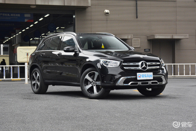 小鲨帮选车奔驰glc既省油还好开的中型suv奔驰不再低调
