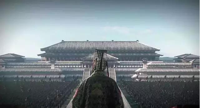 秦始皇不需要忌惮任何人,他君临天下,拥有至高无上的权力,他自信没人