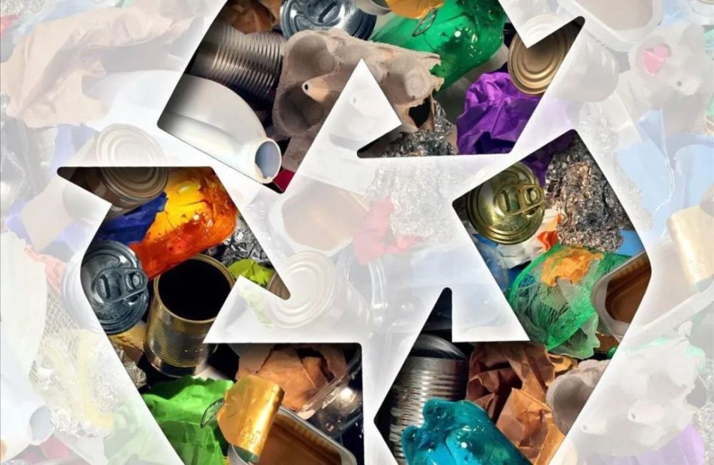 es máspesimistay considera que estasherramientas, adopt