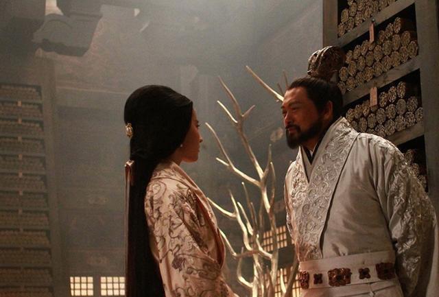 宛城之战,曹操因好色死了儿子,却最终证明了自己可以比肩刘邦_腾讯