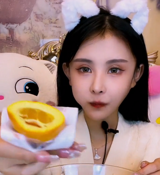 吃播博主猫妹妹患脑萎缩,停播后发文:这世上赢得多