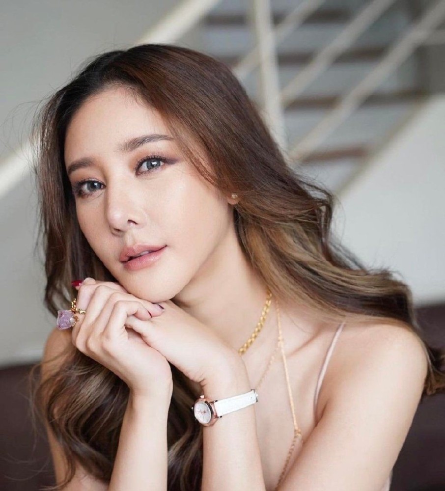 泰国当红女演员tangmo坠河警方搜救一夜未果案件疑点重重