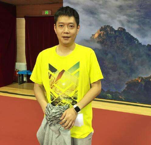 他曾和王皓陈玘齐名,因自控能力差多次遭开除,如今成孙颖莎教练