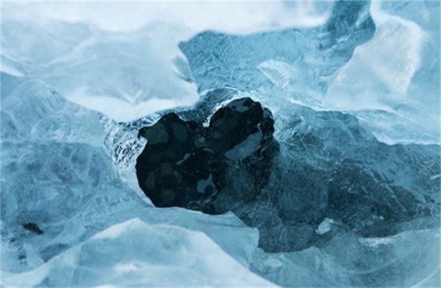 我国南海一把火烧出大量可燃冰资源蓝鲸一号功不可没