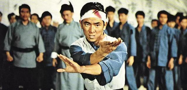 年轻时威风凛凛晚年病痛缠身的6位打星有人中风有人患癌