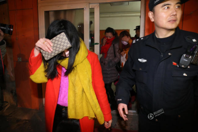 北京朝阳警方扫黄抓获多人