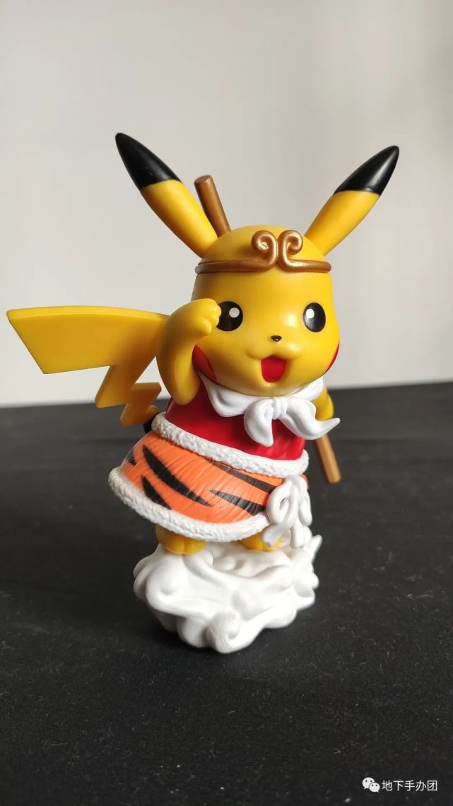 宠物小精灵皮卡丘cos孙悟空