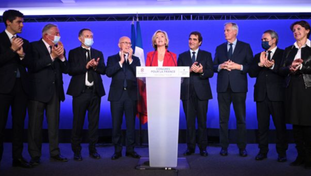 一条狗宣布参加2022法国总统大选法国有难狗狗有责