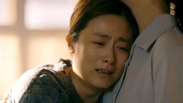 人世间孙赶超卧轨惹人泪目难钱永远是一个人最大的尊严