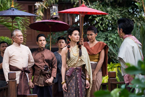 泰国古装穿越剧天生一对为何古代泰国人喜欢把牙齿染黑