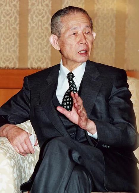 女首富王雪红阿姨痴心幻梦,王永庆1.1亿遗产分配9子女和解_腾讯新闻