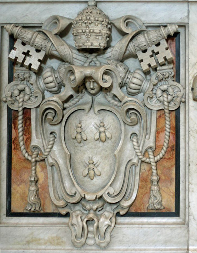 雕刻与建筑结合的典范之作贝尼尼圣彼得教堂青铜华盖