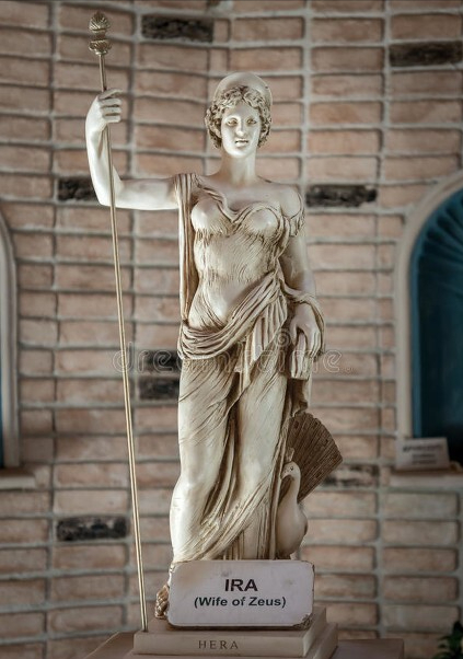 赫拉赫拉是宙斯的姐姐,在宙斯成为天神后结成夫妻,神圣的婚姻女神和