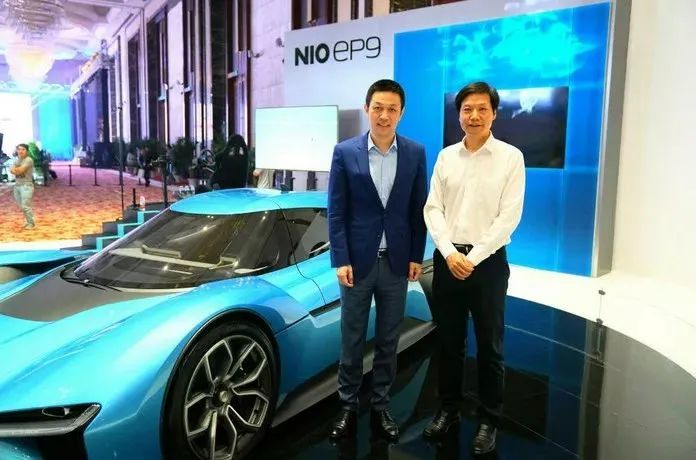 除了造车和手机,李斌和雷军一起干的事还有吃盒饭_腾讯新闻