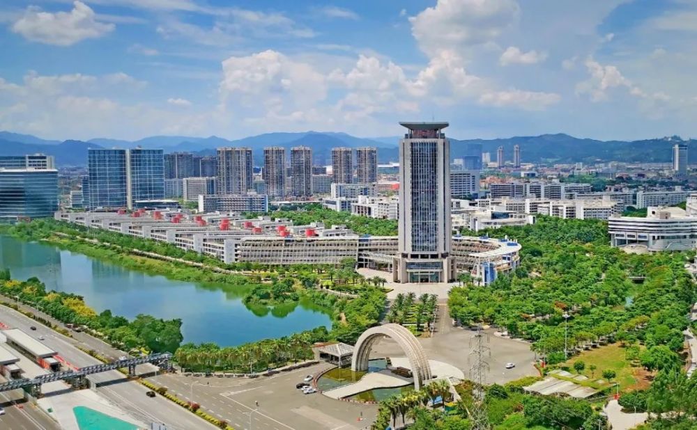 华侨大学rigcas,敬贤幼儿园正在招人!_腾讯新闻