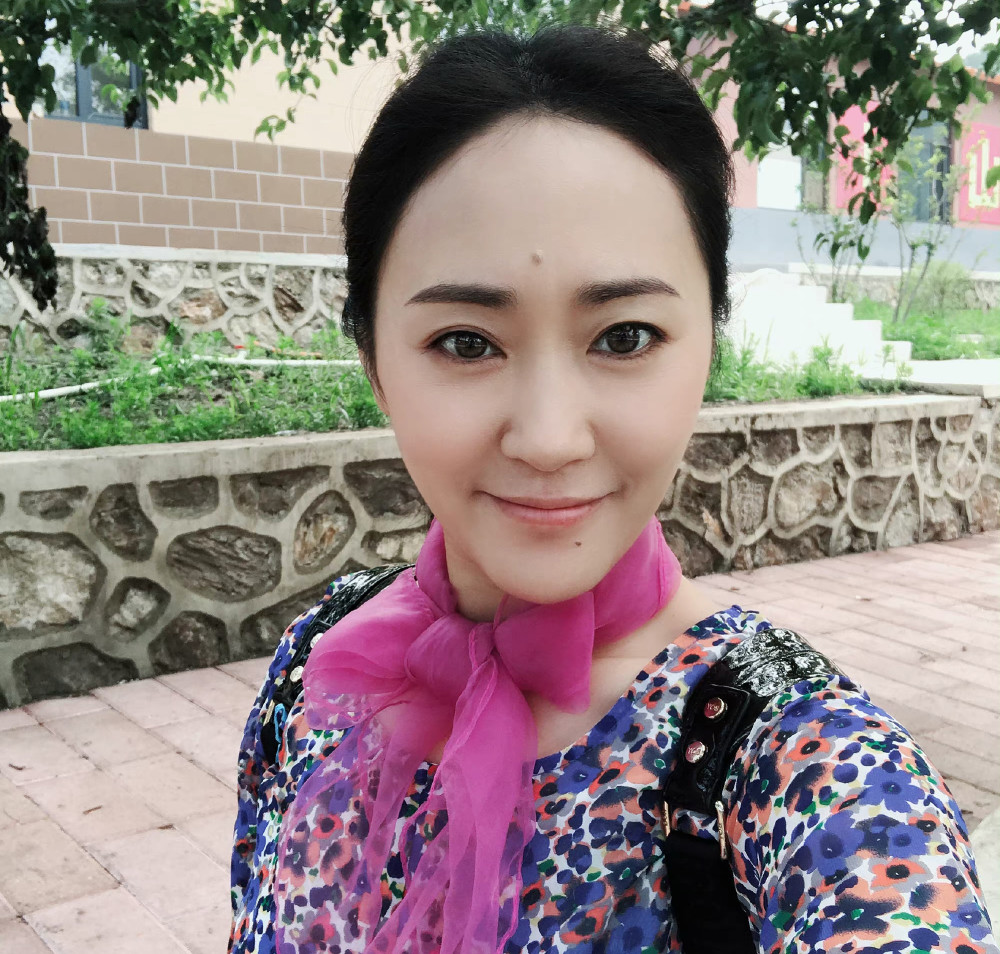 王金凤将顺子媳妇这个角色塑造得立体丰满,小人物生动接地气,谢广坤