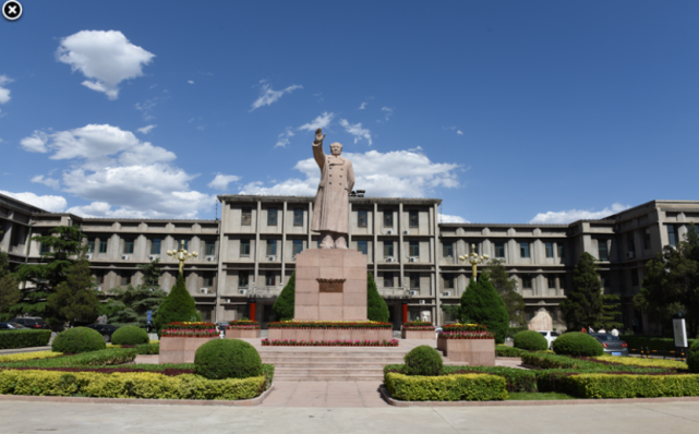 山西大學目前擁有塢城校區,東山校區,大東關校區等三個校區,總佔地