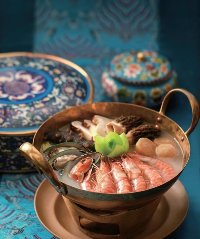 故宫美食揭秘皇帝也爱吃火锅慈禧最爱的菊花火锅长啥样