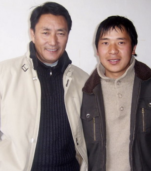 藏族演员多布杰:出道34年不开豪车不用助理,老戏骨的坚守和幸福_腾讯