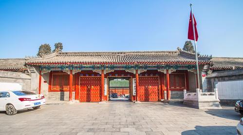 奕譞的原王府光绪帝出生于此故称为潜龙邸北京醇亲王府