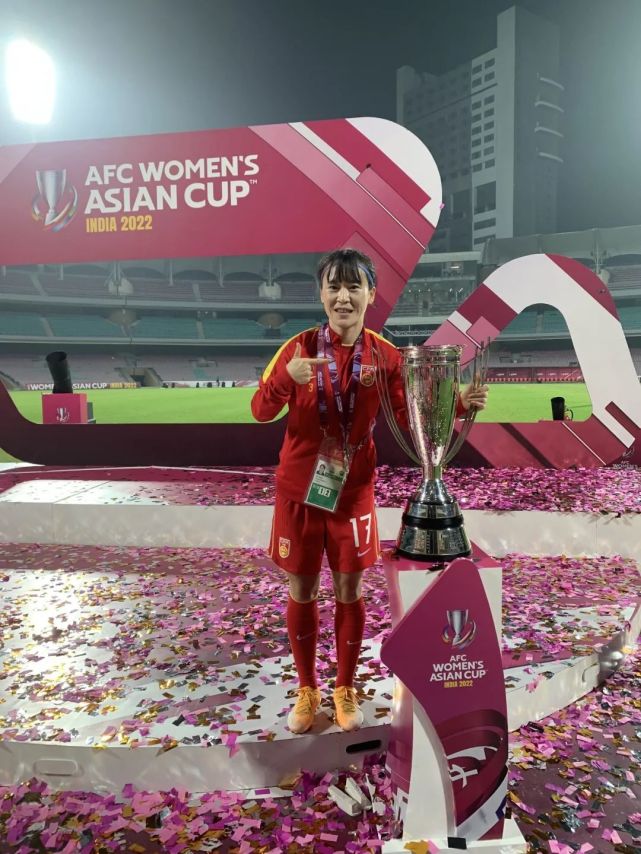 铿锵精神|刘艳秋:俩姐姐带我踢球,亿万人给我信念