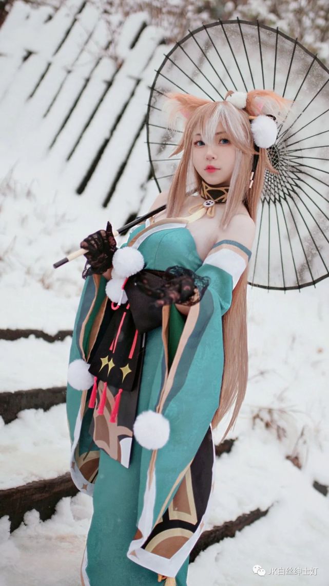 cos原神希娜小姐对我的尾巴很感兴趣吗