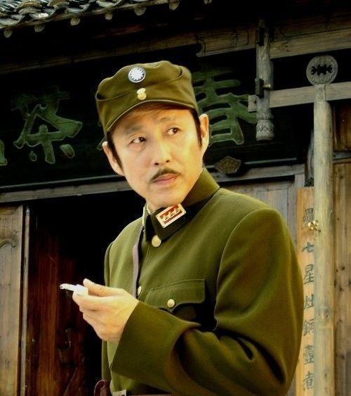 沙家浜中胡传魁原型有何下场被小老婆出卖死前让妻子改嫁